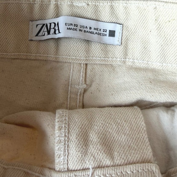 Zara Womens High Waisted Denim Shorts Ecru Off White Frayed Hem Size US 0 MEX 22 - Picture 4 of 9
